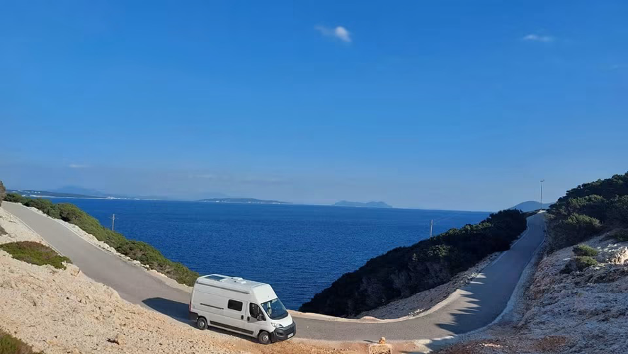 van-citroen-grece
